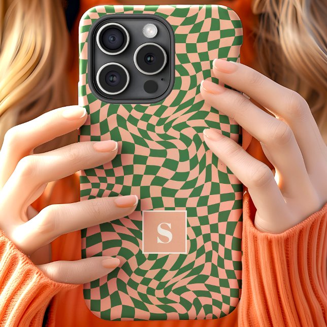 Rosa und grün gewellte karierte monogrammierte Case-Mate iPhone hülle (Von Creator hochgeladen)