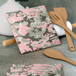 Rosa und grüne Camouflage, Militär, Armee Fliese<br><div class="desc">Elegantes,  stilvolles und raffiniertes Tarnmuster in Rosa und Grün. Moderne und trendige Geschenke,  perfekt für den militärischen Liebhaber in Ihrem Leben.</div>