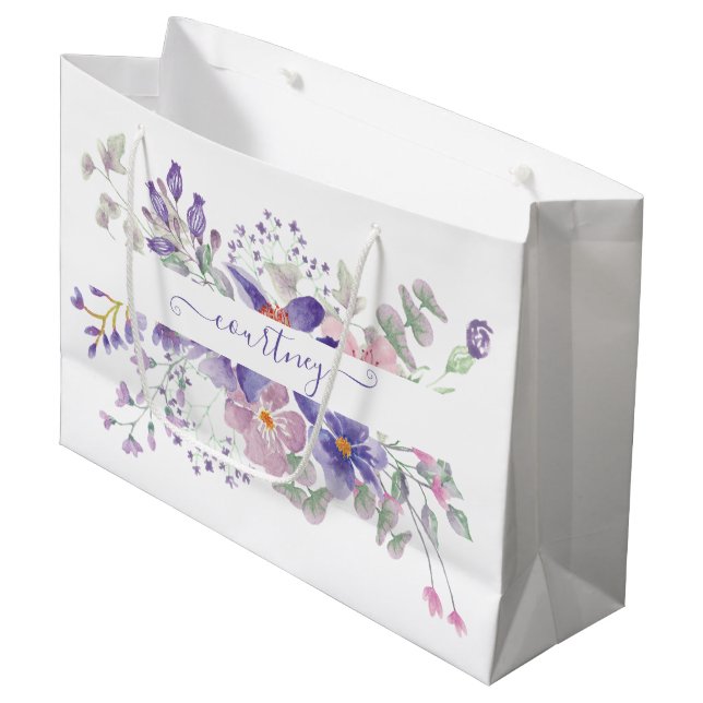 Rosa und lila Aquarellblumen personalisiert Große Geschenktüte (Vorderseite Schrägansicht)