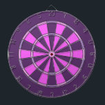 Rosa und lila Girly Dartscheibe<br><div class="desc">Dieser hübsche Dartboard wird in den Schatten von Lila und von rosa getan. Es ist ein niedliches Spielbrett für das girly Mädchen in Ihrem Leben. Sehen Sie mehr Schwankungen unseres Speichers!</div>