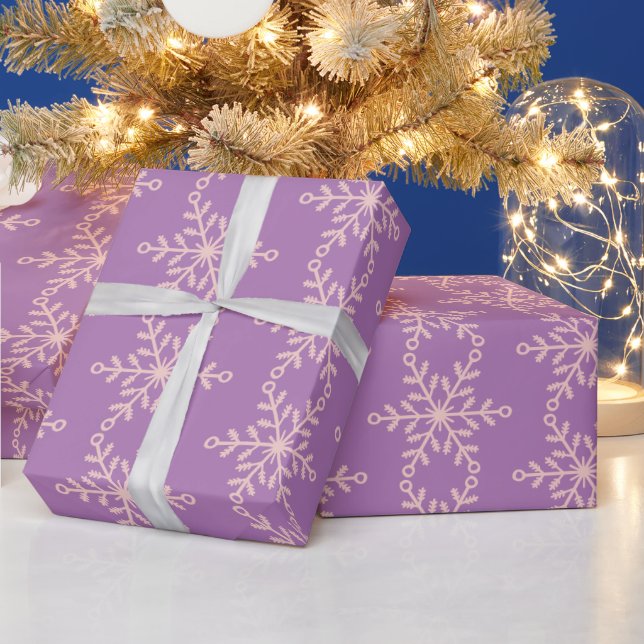 Rosa und Lila Schneeflocken Geschenkpapier (Feiertage)