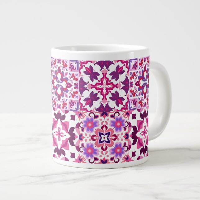 Rosa und Lila spanische Fliesen Jumbo-Tasse (Vorderseite Rechts)