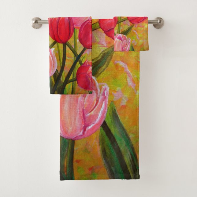 Rosa und rote Tulip-Anordnung Badhandtuch Set (Insitu)