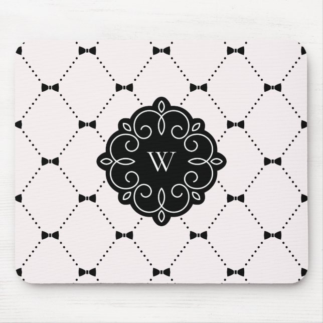Rosa-und Schwarz-weibliches Bogen-Muster-Monogramm Mousepad (Vorne)