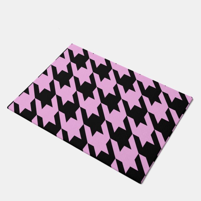 Rosa und schwarzes Hahnentrittmuster Fußmatte (Schrägansicht)