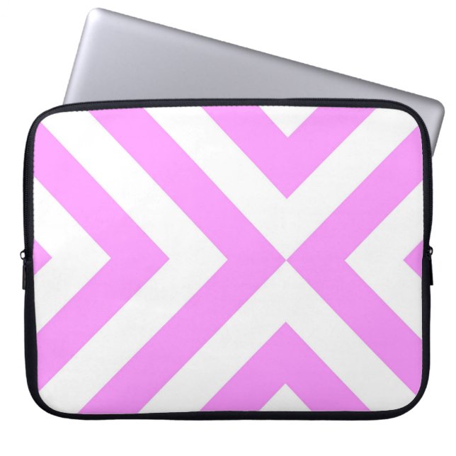 Rosa und weiße Chevrons Computerschlacke Laptopschutzhülle (Vorderseite)
