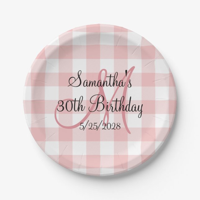Rosa und Weiße Gingham Monogram Birthday Pappteller (Vorderseite)