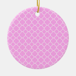 Rosa und weiße Quatrefolienmuster Keramikornament