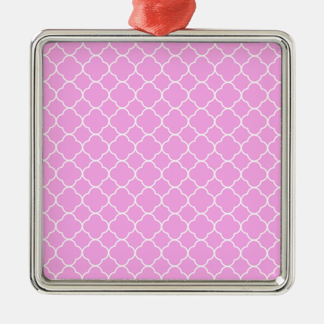 Rosa und weiße Quatrefolienmuster Silbernes Ornament (Vorne)