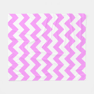 Rosa und weiße Zigzag Fleecedecke