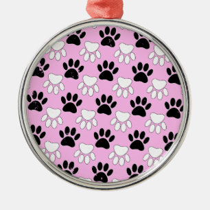Rosa Untergrund: erschütterte schwarz-weiße Paws Ornament Aus Metall