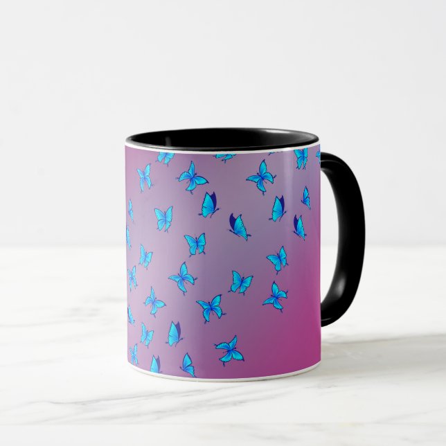 Rosa verzauberte Schmetterlinge Tasse (VorderseiteRechts)
