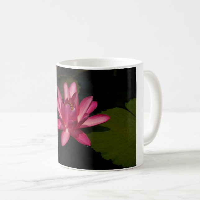 Rosa Wasserlilie Kaffeetasse (VorderseiteRechts)