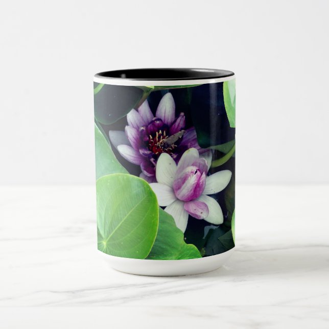 Rosa Wasserlilien Blumenwirbel Foto Tasse (Zentrum)