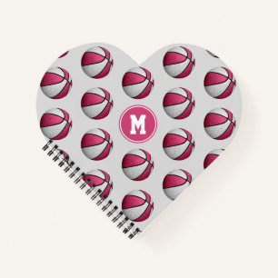 Rosa, weiße Basketbälle, die Mädchen in der Herzfo Notizbuch