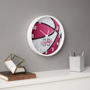 Rosa, weißes Basketball-Mädchensportzimmer Uhr