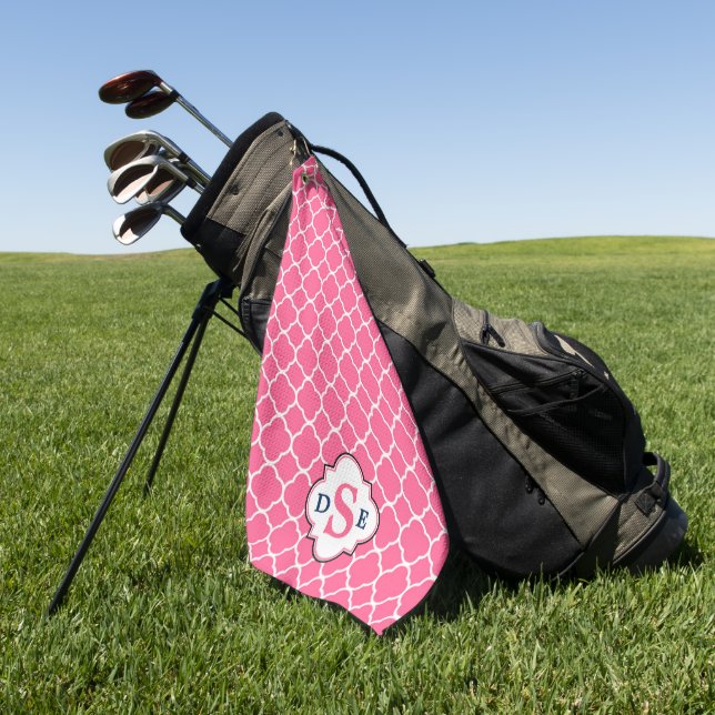 Rosa, weißes Quatrefolienmonogramm Golfhandtuch (Gras)