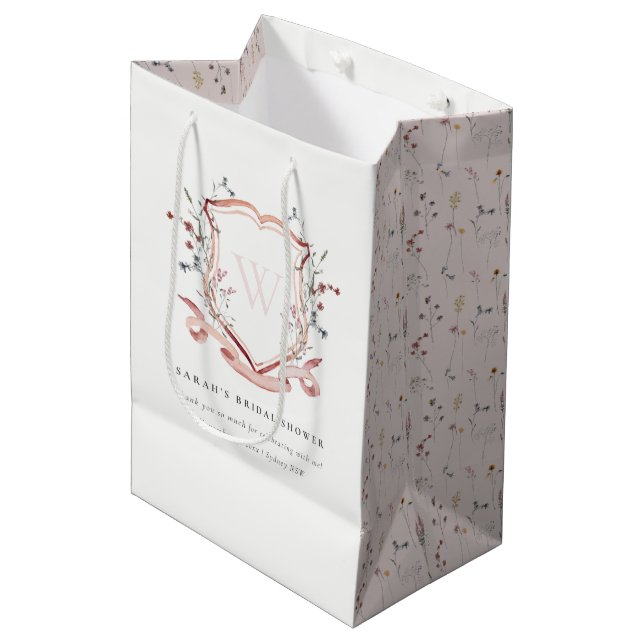 Rosa Wildblume Wappen Brautparty Mittlere Geschenktüte (Vorderseite Schrägansicht)