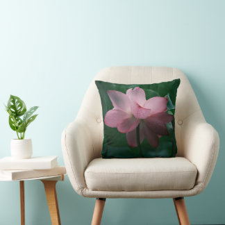 Rosa Wurfkissen mit Blumenmuster Kissen