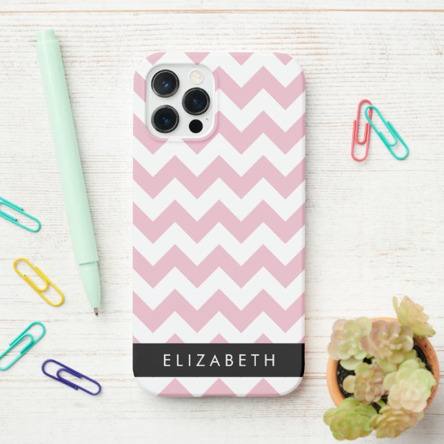 Rosa Zigzag, rosa Zickzack, Wellenmuster, Ihr Name iPhone 12 Pro Hülle (Auf dem Schreibtisch)