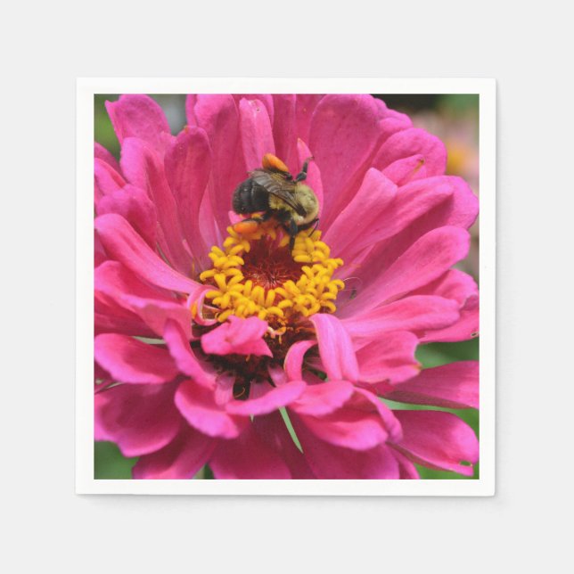 Rosa Zinnia und Hummel Serviette (Vorderseite)
