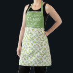 Rosa Zitronen Zitrusfrüchte Königin der Küche Schürze<br><div class="desc">Fügen Sie Ihrer Küche eine frische und stilvolle Touch mit der Pink Floral Lemons Citrus Queen of the Kitchen Schürze. Diese Schürze besticht durch eine reizvolle Mischung aus rosa Blume und lebhaften gelben Zitronen. Freuen Sie sich auf ein fröhliches und elegantes Ambiente. Ideal für Backen, Vorspeisen oder Hosting, behalte es...</div>