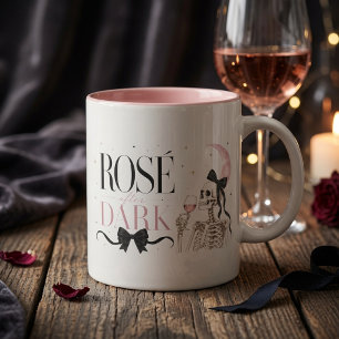 Rosé After Dark Skelett Halloween Tasse