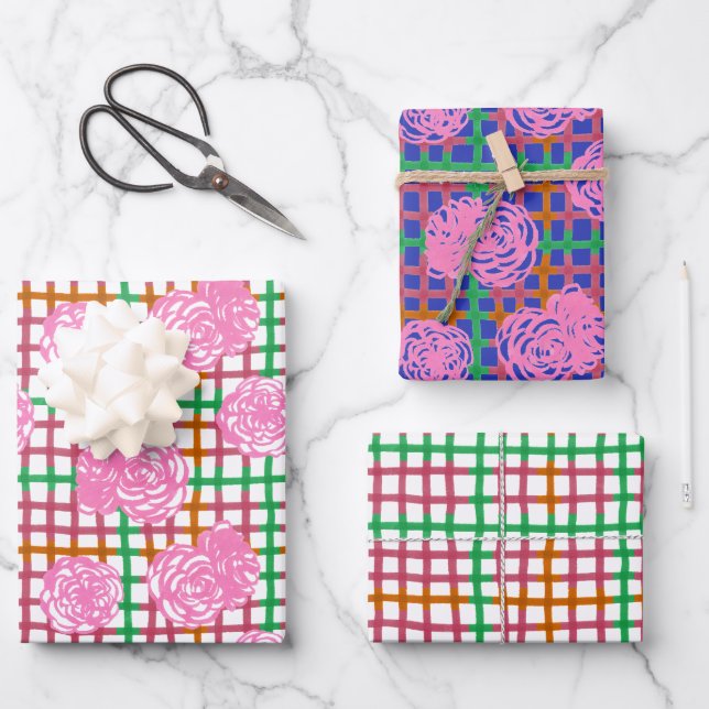 Rose auf Kariertem Muster - rosa Geschenkpapier Set (Vorderseite)