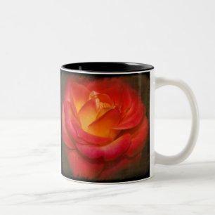 Rose auf Pergament Zweifarbige Tasse