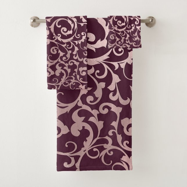 Rose de framboise Or Elegant Royal Princess Damask (En situation)