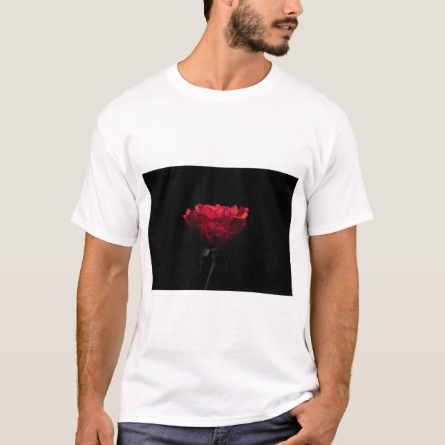 Rose Elegance – Timeless Floral Art Tee (Vorderseite)