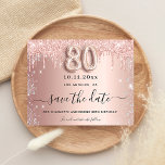 Rose Glitzer Haushalt Save the Date 80. Geburtstag Flyer<br><div class="desc">Bitte beachten Sie, dass dies Save the Date auf Flyer Papier und sehr dünn ist. Umschläge sind nicht enthalten. Für eine dickere Save the Date Karte (das gleiche Design) besuchen Sie bitte unseren Shop. Eine junge und trendige Save the Date für eine 80. Geburtstagsfeier. Rose goldener Hintergrund mit Rose Gold...</div>