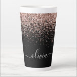Rose Gold Blush Pink Glitzer Script Monogram Girl Milchtasse<br><div class="desc">Schwarz und Rose Gold - Schwarz rosa Imitate Foil metallic Sparkle Glitzer Script Monogram Name Latte Coffee Cup Tasse. Das macht den perfekten 16 Geburtstag,  Hochzeit,  Brautparty,  Jubiläum,  Babydusche oder Junggeselinnen-Abschied Geschenk für jemanden,  der Lieben glamourösen Luxus und schicke Stile.</div>