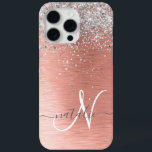 Rose Gold Brushed Metal Glitzer Monogram Name Case-Mate iPhone Hülle<br><div class="desc">Dieses schicke Design-Handy-Gehäuse mit hübschem silberglänzenden Glitzer auf einer Rose mit goldgelb gebürstetem metallischem Hintergrund ist einfach zu personalisieren.</div>