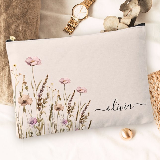 Rose Gold Floral Name Monogram Zubehörtasche (Von Creator hochgeladen)
