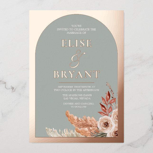 Rose Gold Foil Text Arch Boho Blumenhochzeit Folieneinladung (Vorderseite)
