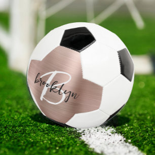 Rose Gold gebürstetes Metall-Schriftmonogramm Fußball