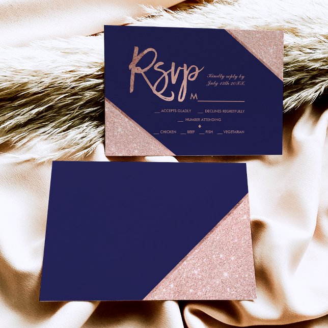 Rose gold glitter script navy blue rsvp wedding 2 karte (Von Creator hochgeladen)
