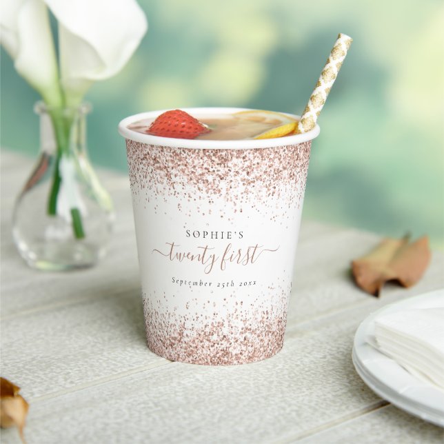 Rose Gold Glitzer Name Datum 21. Party Pappbecher (In Situ)
