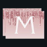 Rose Gold Glitzer Quinceanera Save the Date Einladung<br><div class="desc">Rose Gold Sparkle und Tropfen Glitzer Quinceanera Monogram Name und Initial Save the Date 15. Geburtstag Party Einladung. Diese Einladung ist perfekt für die Rose Gold Sparkle Glitzer Quinceanera Celebration auf der Suche nach Feiern in Pink Rose Gold.</div>