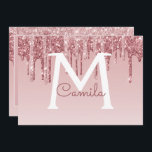 Rose Gold Glitzer Quinceanera Save the Date Einladung<br><div class="desc">Rose Gold Sparkle und Tropfen Glitzer Quinceanera Monogram Name und Initial Save the Date 15. Geburtstag Party Einladung. Diese Einladung ist perfekt für die Rose Gold Sparkle Glitzer Quinceanera Celebration auf der Suche nach Feiern in Pink Rose Gold.</div>