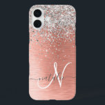 Rose Gold Hübsch Girl Silver Glitzer Funkelnd iPhone 16 Plus Hülle<br><div class="desc">Dieses schicke Gehäuse mit hübschem silberglänzenden Glitzer auf einer Rose mit goldgelb gebürstetem metallischem Hintergrund ist einfach zu personalisieren.</div>