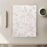 Rose Gold-Marmor-Monogramm Planer<br><div class="desc">Maßgeschneidertes Planerheft mit moderner, stilvoller Rose aus Gold und rosa Marmor mit personalisiertem Monogramm.</div>
