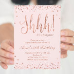 Rose Gold Party Einladung<br><div class="desc">Imitate Rose goldene Konfetti Spritzer rot rosa Party Einladung mit funkelndem Design für Überraschungsgeburtstag Party. Perfekt für den modernen Geburtstag.</div>