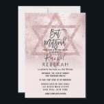 Rose Gold Pink Glitzer Star von David Bat Mitzvah Einladung<br><div class="desc">Dieses elegante und mädchenhafte Bat Mitzvah Einladung ist das perfekte Design für Ihre Tochter. Es verfügt über eine rustikale rot rosa Folie Farbverlauf Ober mit einem Imitat gedruckt Rose rosa Glitzer Sequin der Folge Star von David. Es ist ein schönes, elegantes und trendiges Design für dieses einmalige Ereignis! ***WICHTIGE HINWEIS...</div>