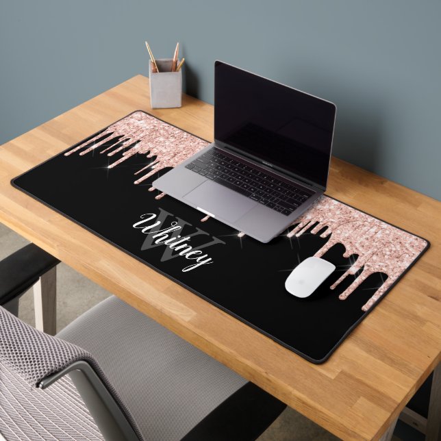 Rose Gold Pink Glitzer Tropfen Monogramm Name Schreibtischunterlage (Büro 2)