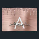 Rose Gold - Rosa Rosa Glitzer Metal Monogramm Name Geschirrtuch<br><div class="desc">Rose Gold - Rosa Imitate verfärben metallische Sparkle Glitzer gebürstete Metal Monogramm Name und erste Küche Handtuch. Das macht den perfekten 16 Geburtstag,  Hochzeit,  Brautparty,  Jubiläum,  Babydusche oder Junggeselinnen-Abschied Geschenk für jemanden,  der Lieben glamourösen Luxus und schicke Stile.</div>
