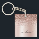 Rose Gold - Rosa Rosa Glitzer Metal Monogramm Name Schlüsselanhänger<br><div class="desc">Rose Gold - Rosa schwarze Imitate Foil Metallic Sparkle Glitzer gebürstete Metal Monogram Name Schlüsselanhänger. Das macht den perfekten 16 Geburtstag,  Hochzeit,  Brautparty,  Jubiläum,  Babydusche oder Junggeselinnen-Abschied Geschenk für jemanden,  der Lieben glamourösen Luxus und schicke Stile.</div>