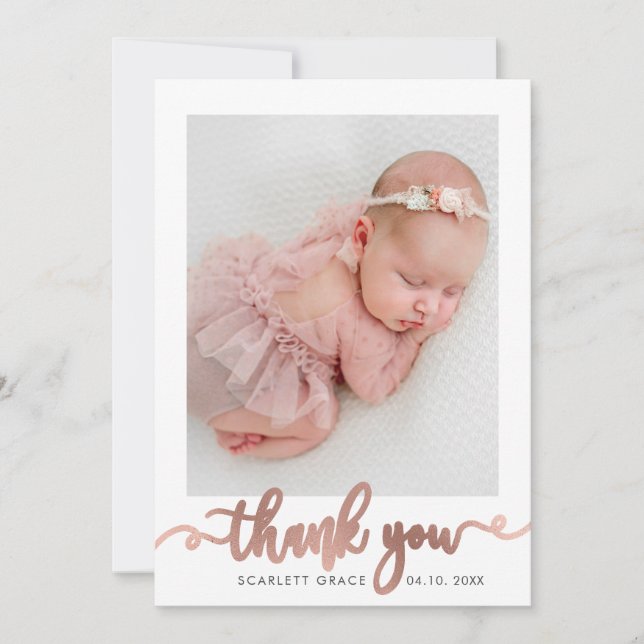 Rose Gold Script Minimalistisch Baby Foto Vielen D Dankeskarte (Vorderseite)