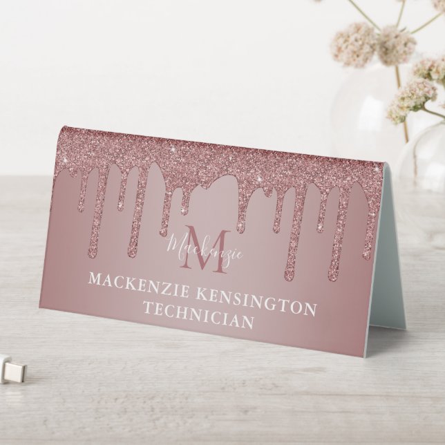 Rose Gold Sparkle Glam Drift Glitzer Monogram Tischaufsteller (In Situ (Tisch))